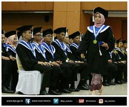 Wisuda STIS Program D IV Angkatan XX