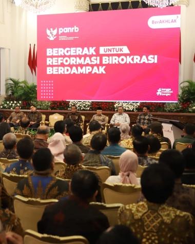 BPS Statistics Indonesia Honored with Digital Government Award for Leading E-Gov Implementation